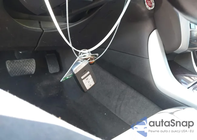 19UUB2F52HA002043: 43196468