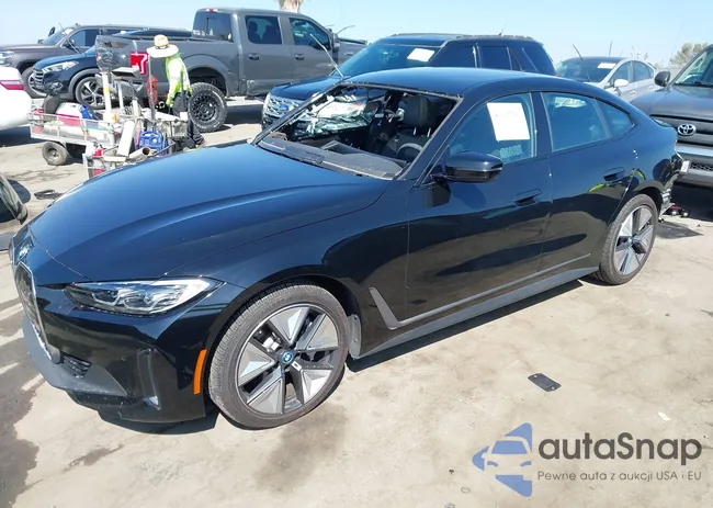 WBY43AW06PFP58677: 43195589