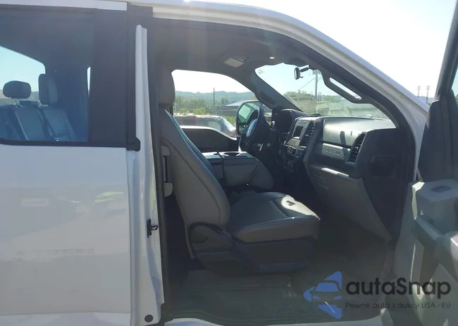 1FT7X2B6XLEE22713: 43195630