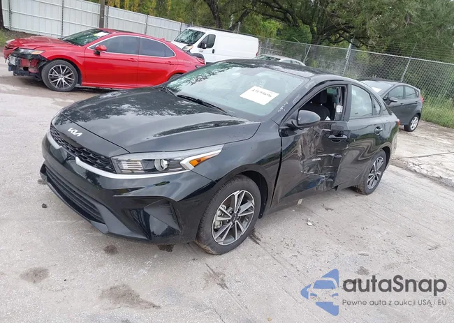 3KPF24AD1RE705262: 43195696