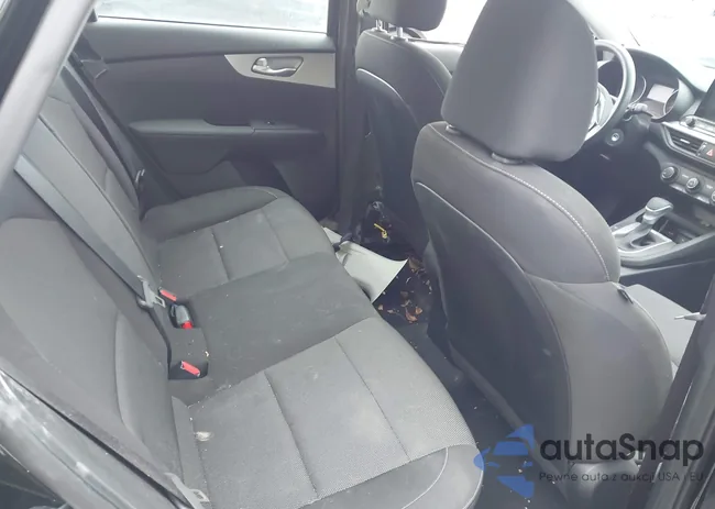 3KPF24AD1RE705262: 43195696