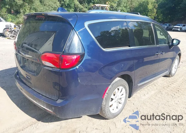 2C4RC1BG4KR537400: 43195699