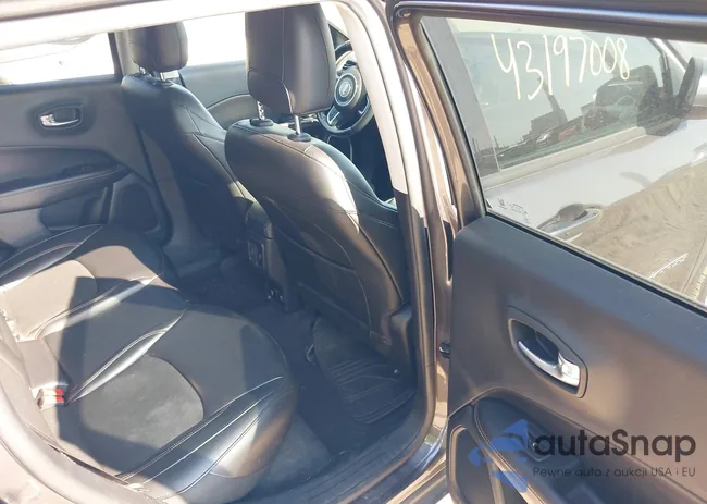 3C4NJDBBXMT598986: 43197008