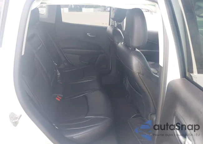 3C4NJDBB6HT641838: 43197061