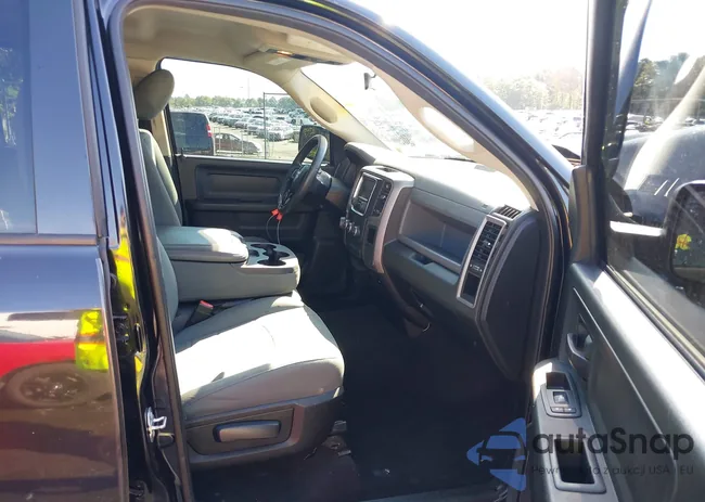 1C6RR7FT8HS564980: 43197192