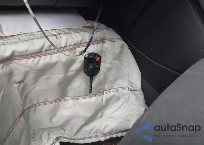 1FMCU0F77EUB76755: 43197353