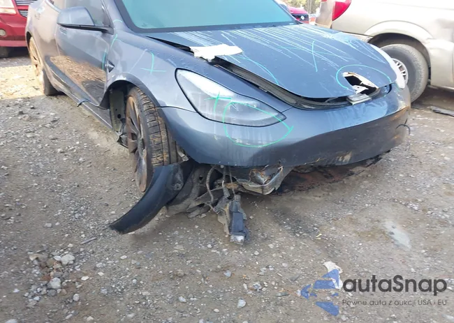 5YJ3E1EC4NF261115: 43197368