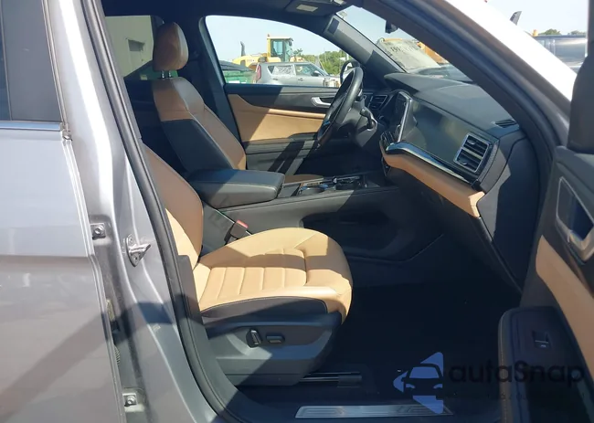 1V2AE2CA3RC254432: 43197393