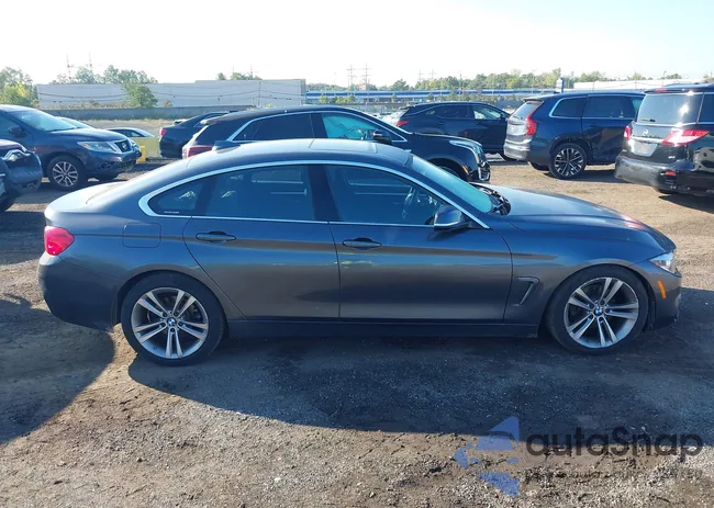 WBA4J3C56KBL10486: 43197486