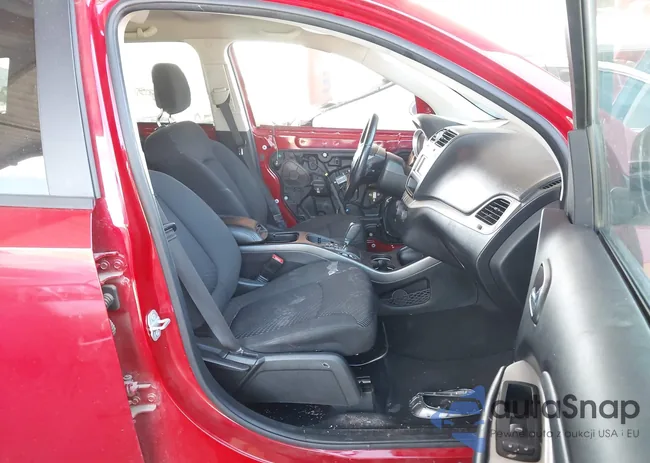 3C4PDCAB5JT497863: 43197539