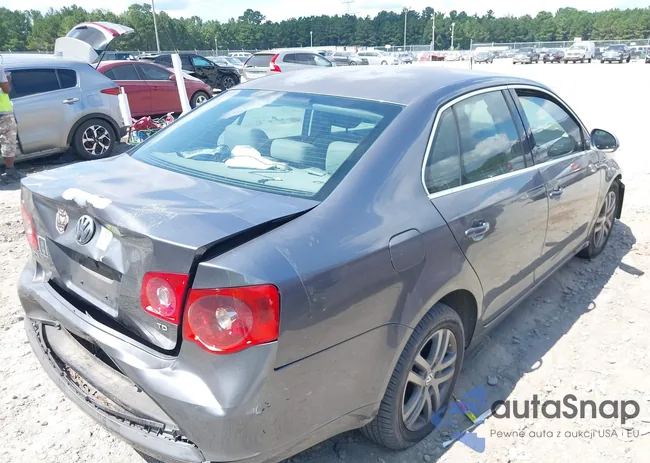 3VWRT71K26M657635: 43196615