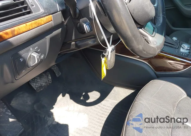 WAUC8AFC9HN046824: 43196658