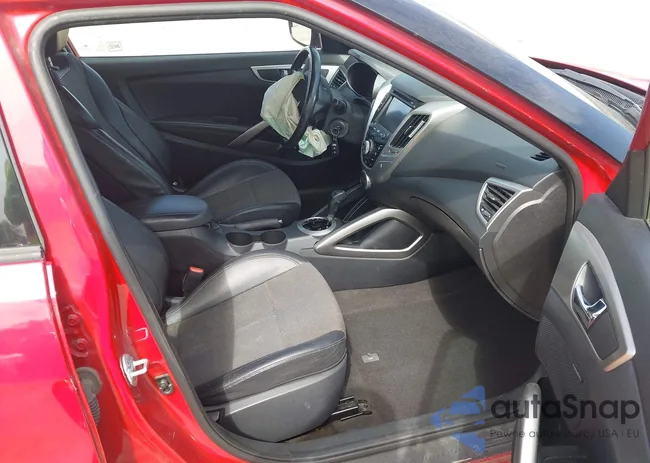 KMHTC6AD5GU278058: 43196661