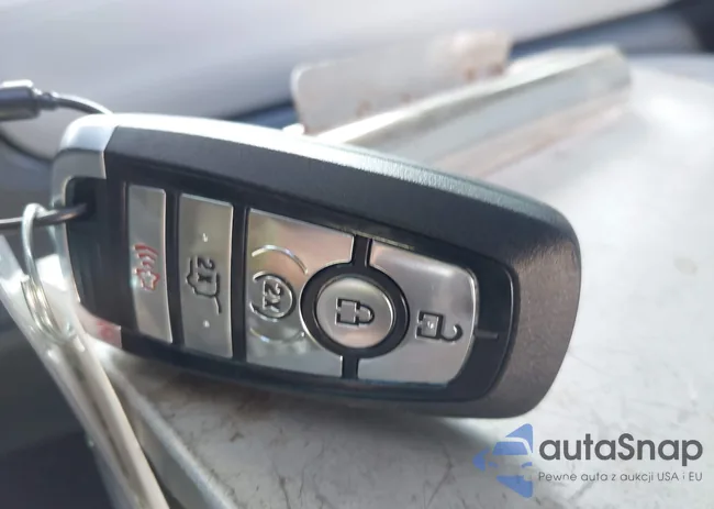 1FMJK1J88SEA24315: 43196947