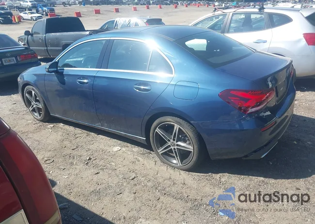 W1K3G4EB9NJ341334: 43198017