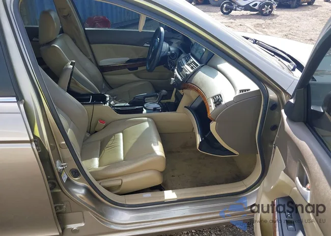 JHMCP26848C040558: 43198045