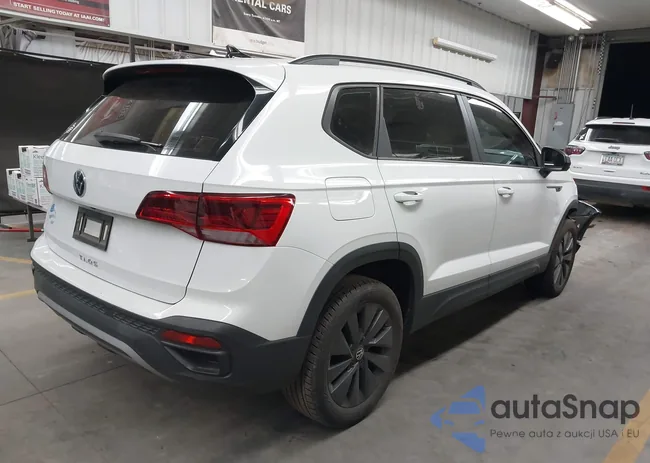 3VVDX7B21NM036077: 43198293