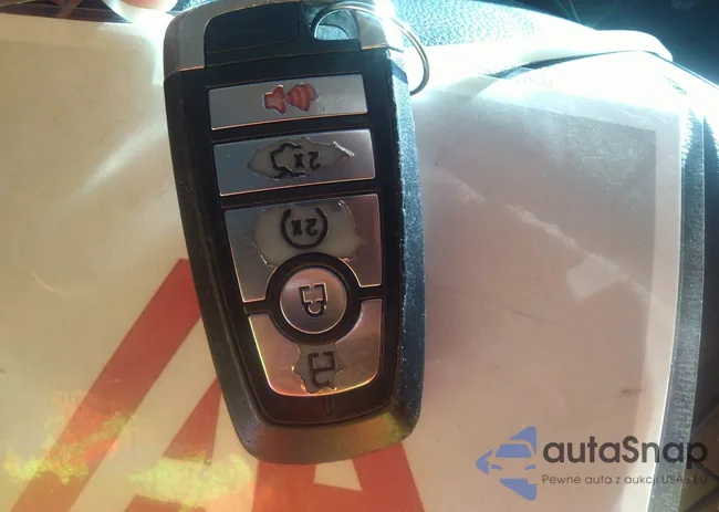 3FA6P0K92LR204603: 43198387