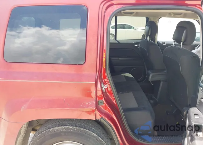 1C4NJPBA0ED812187: 43198545