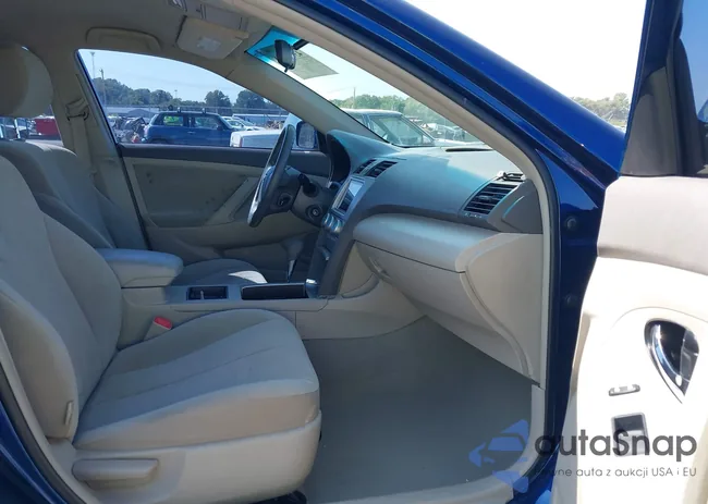 4T4BE46KX9R070090: 43198548