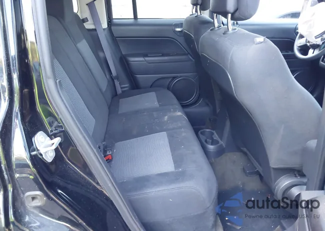 1C4NJRBBXGD767525: 43197680