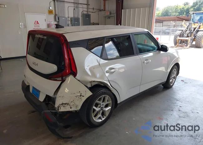 KNDJ23AU7N7156536: 43197799