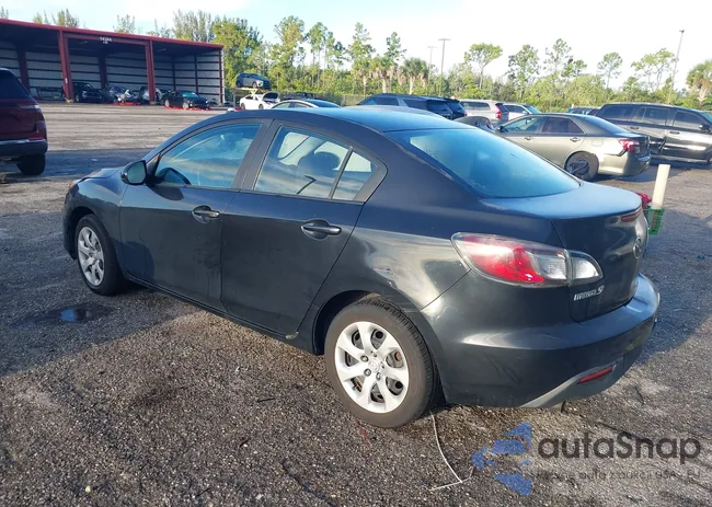 JM1BL1UF6B1443240: 43199179