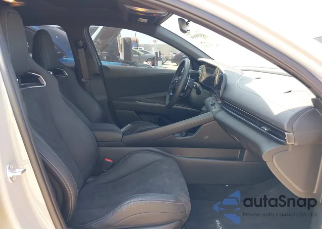 KMHLW4DK5SU024929: 43199559