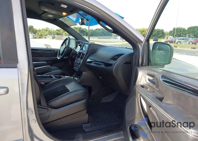 2C4RDGCG4GR317566: 43198743