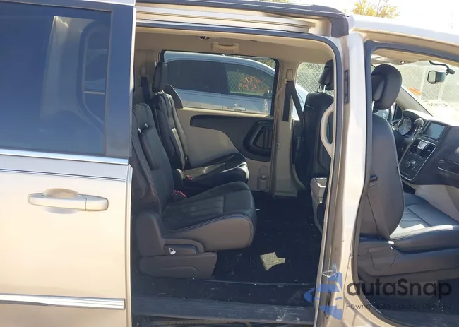 2C4RC1BGXGR164502: 43198747