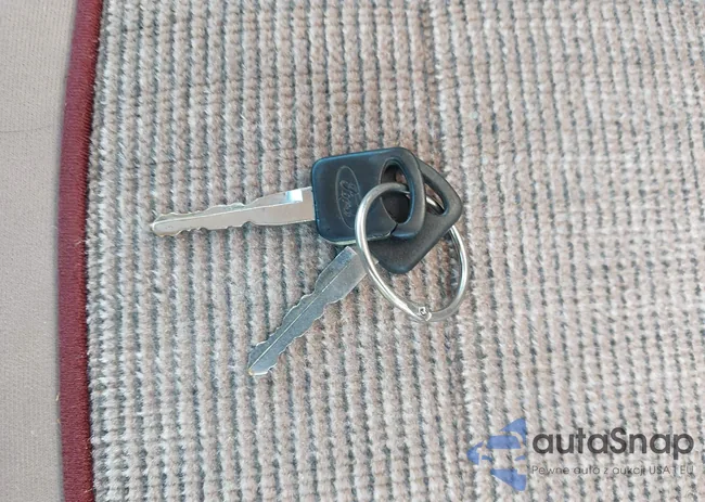 1FMCA11U5SZB88106: 43200108