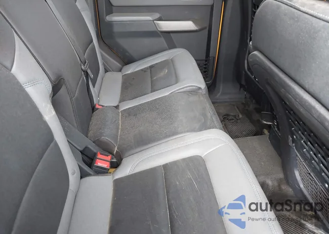 1FMEE5DH3NLB35950: 43200317