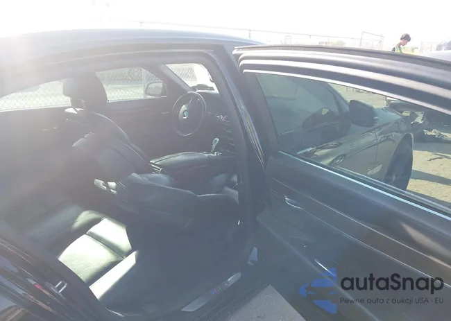 WBAYF8C54FD655428: 43199614