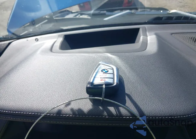 5UXCR6C03LLL74881: 43199622