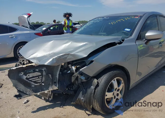 JM1BM1V7XE1175267: 43199762