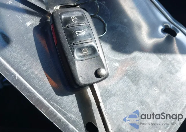 WVGBV7AX9JK003009: 43199766