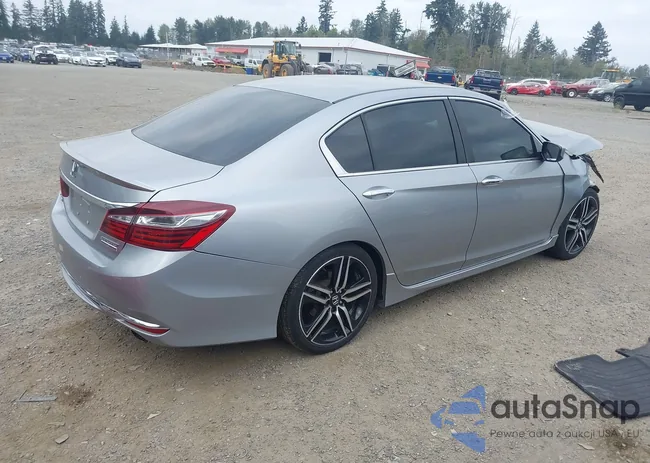 1HGCR2F1XHA073219: 43199796