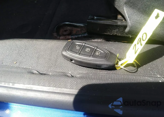 3FADP4FJ9EM207078: 43199817