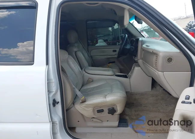 1GNEC13T81R110940: 43199844