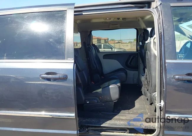 2C4RC1BG7ER242781: 43200984