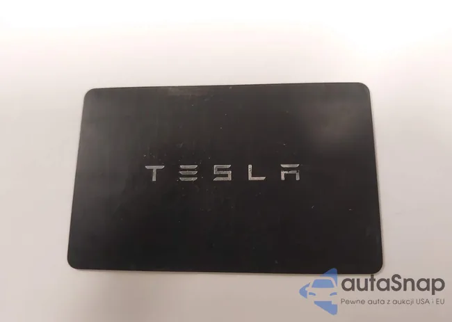 5YJ3E1EB0MF938473: 43200997