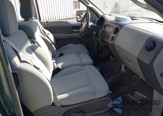 1FTRX12W28KD69453: 43201013