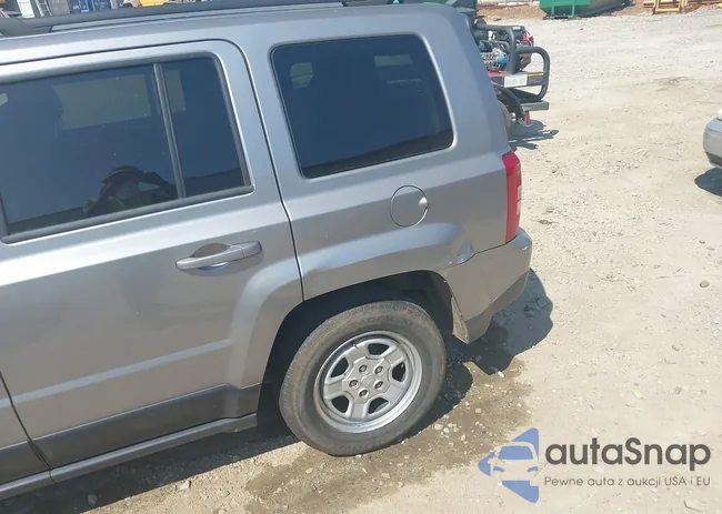 1C4NJPBB8GD519164: 43201061