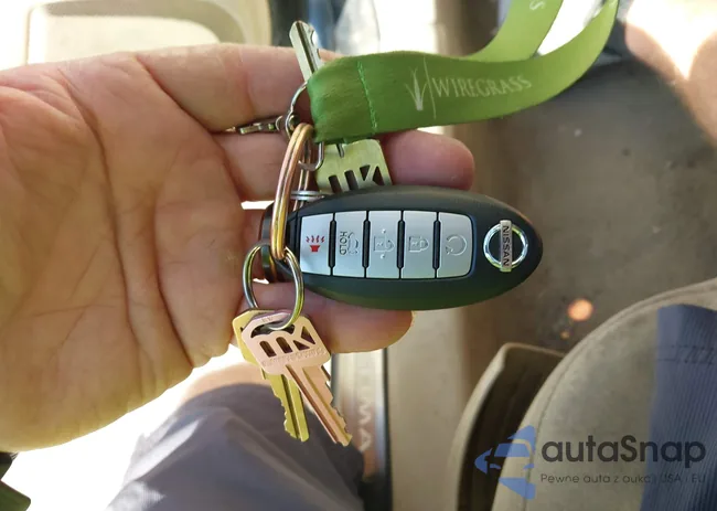 1N4AL3AP4DC163575: 43201072