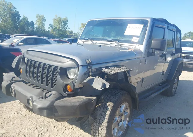 1C4BJWDG3DL663065: 43201077