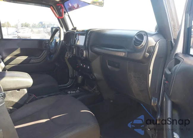 1C4BJWDG3DL663065: 43201077