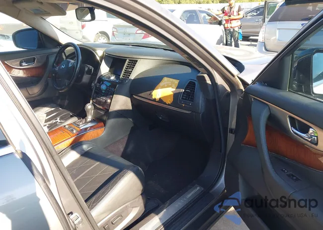 JN8AS1MU4BM710407: 43201119