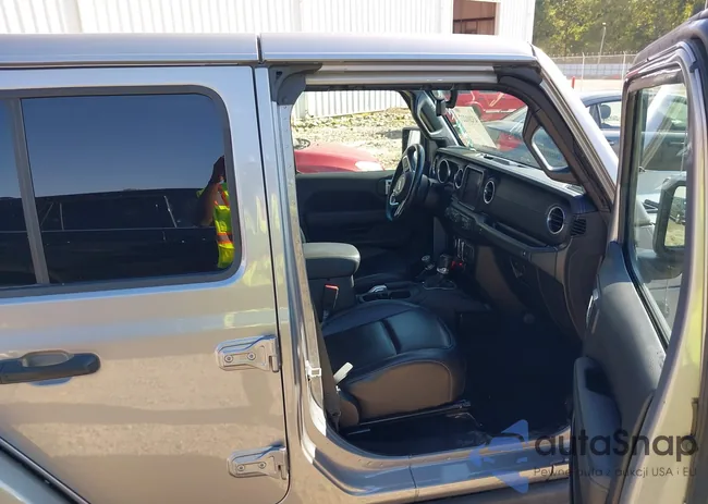 1C4JJXR69MW643399: 43201227