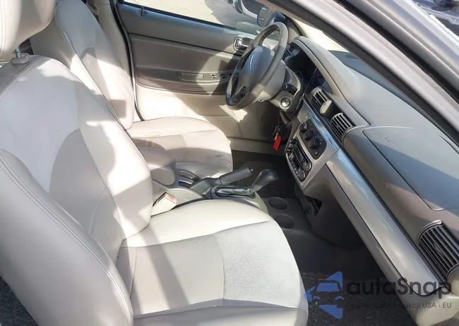 1C3AL56R06N233889: 43201334