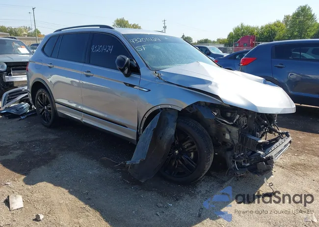 3VV8B7AX0NM002130: 43201424